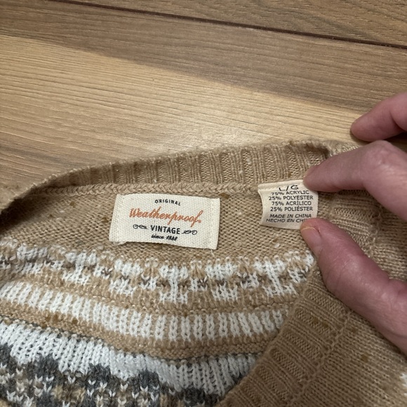 Weatherproof Tan and Gray Patterned Sweater - Picture 4 of 4